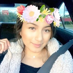 Meet your Posher, Esmeralda